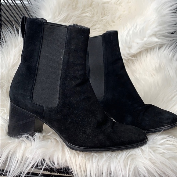 Gucci suede ankle heel boot - Picture 1 of 8